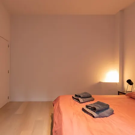 Apartment Deluxe 3 Bedrooms With Casino View And Free Parking