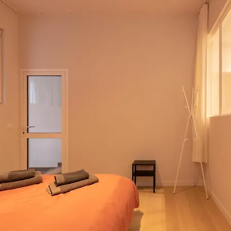 Deluxe 3 Bedrooms With Casino View And Free Parking Apartment